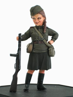 FineMolds FT4 W.W.II U.S.S.R. Infantry Woman &amp;amp; PPSh1941 1/12 – immagine 2