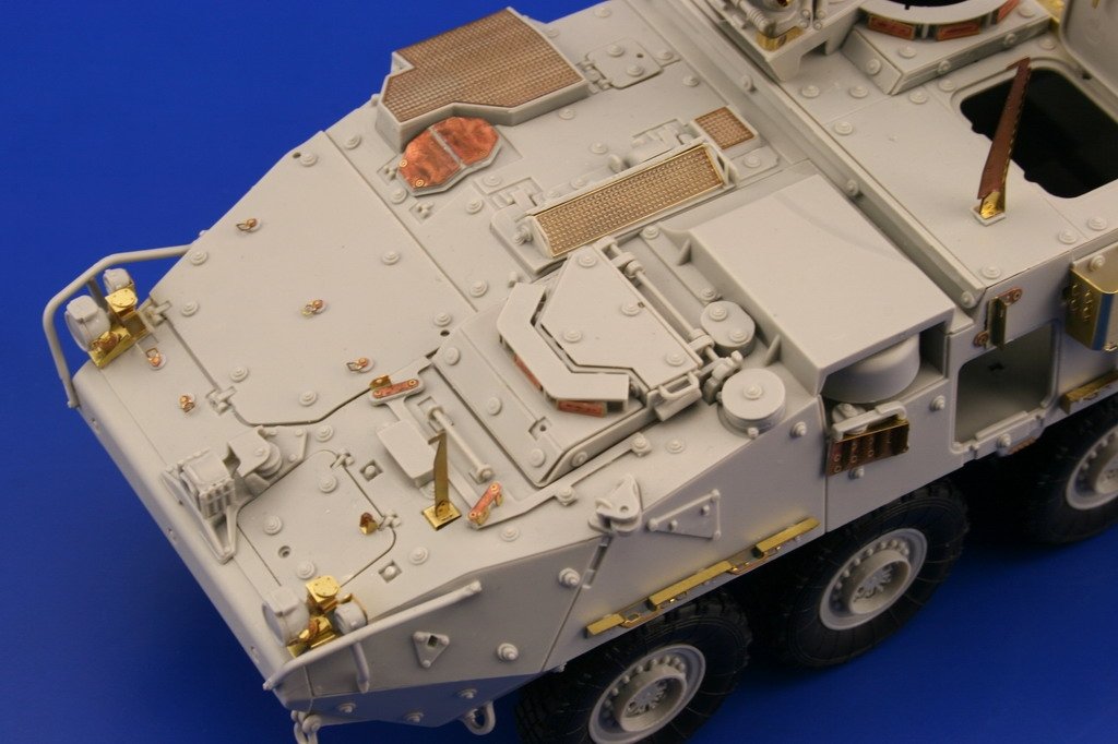 Eduard 35991 M-1126 Mounted rack and belts 1/35 Trumpeter – immagine 5