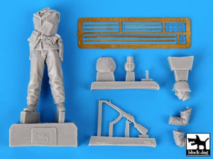 Black Dog F35021 Wehrmacht soldiers 1944 1/35 – image 6