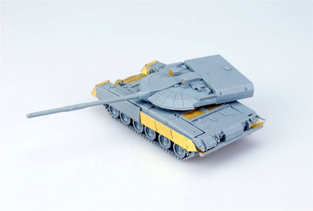 Modelcollect UA72057 Russian T-80UM2 (Black eagle) Main Battle Tank 1/72 – immagine 4