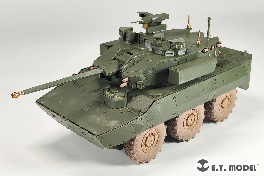 E.T. Model P35-167 Modern French AMX-10RCR Tank Destroyer Sagged wheels 1/35 – imagen 4