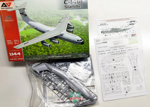 A&amp;amp;A Models 4402 C-141A Military Strategic Airlifter 1/144 – Bild 2