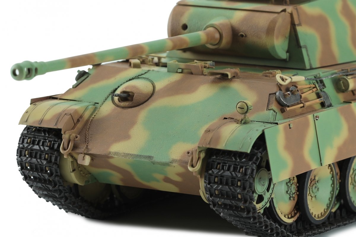Meng Model TS-052 German Medium Tank Sd.Kfz. 171 Panther Ausf.G Early/Ausf.G with Air Defence Armor 1/35 – Bild 7