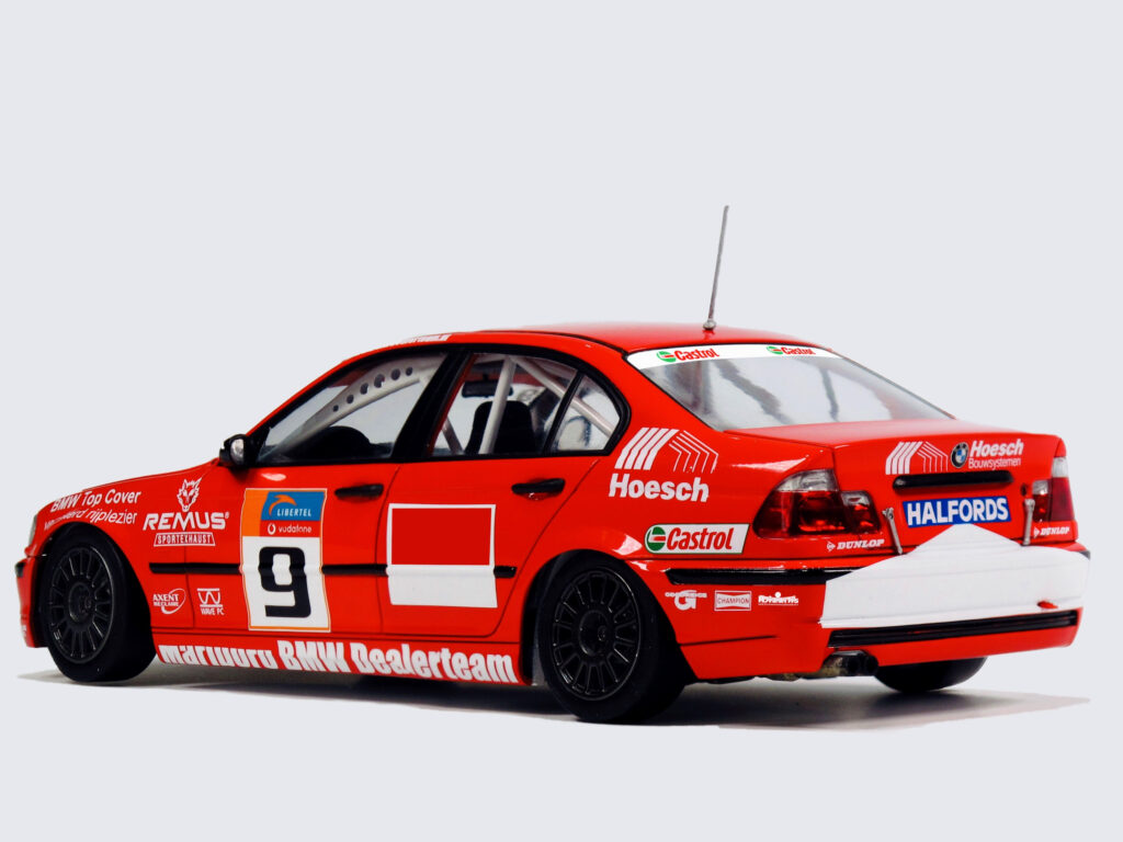 NuNu PN24007 BMW 320i E46 DTCC 2001 Winner 1/24 – imagen 3