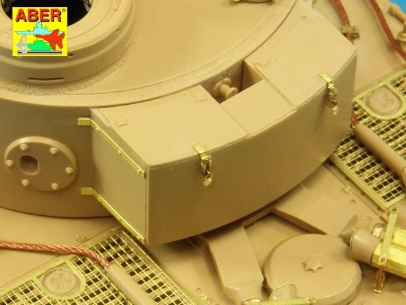 Aber 35259 Sd.Kfz.18 Pz.Kpfw.VI Ausf.E Tiger I (s.PzAbt. 501 in Tunisia) 1/35 – immagine 14