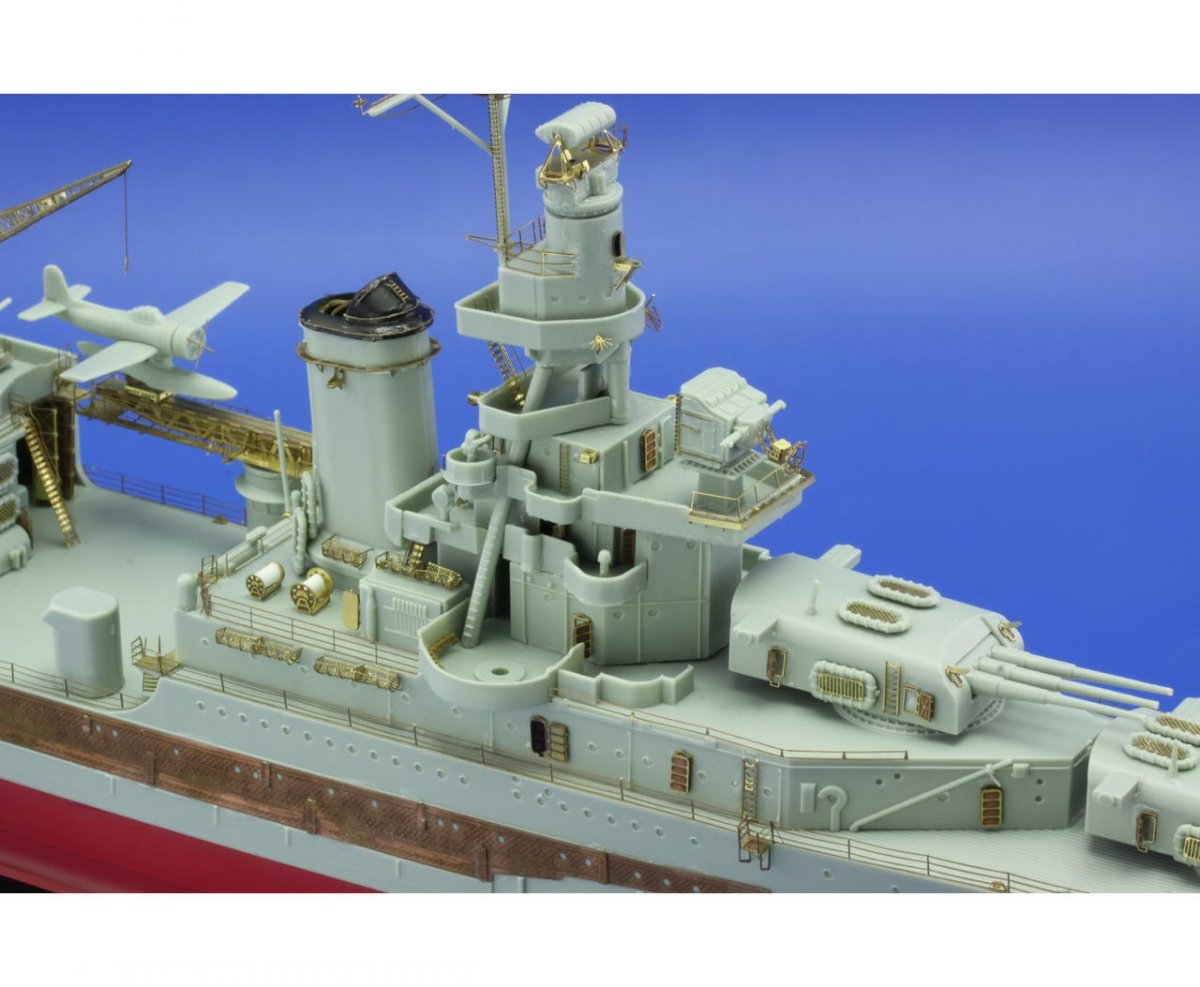 Eduard 53101 USS CA-35 Indianapolis ACADEMY 1/350 – image 11