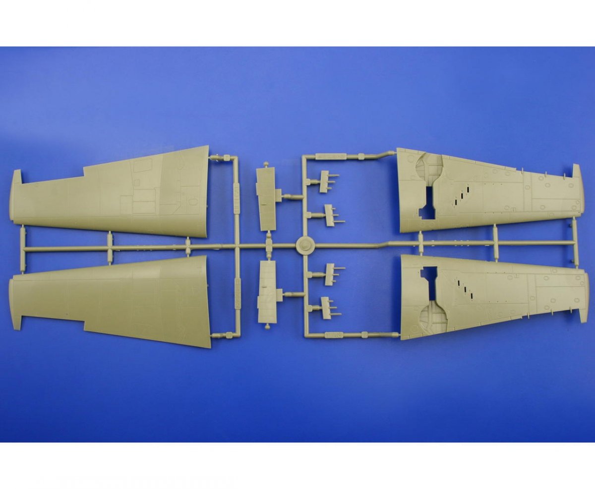 Eduard 8223 HELLCAT Mk. I/Mk. II DUAL COMBO 1/48 – image 4