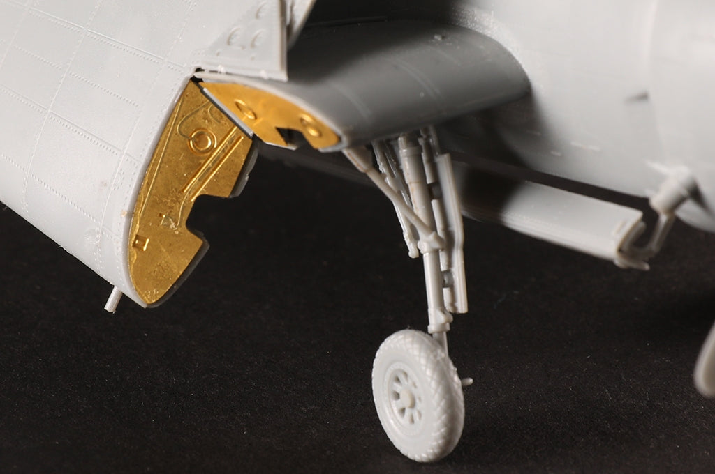 Hobby Boss 87274 TBM-3 Avenger 1/72 – image 14
