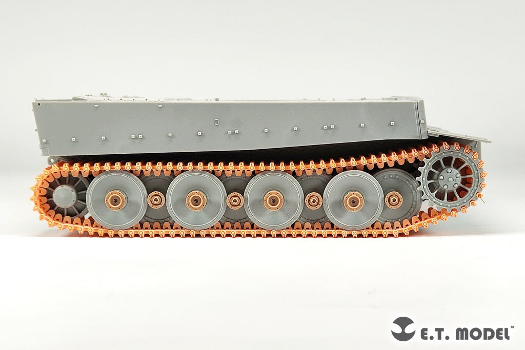 ET Model P35-295 WWII German TIGER I Early Roadwheel Hubs 1/35 – image 5