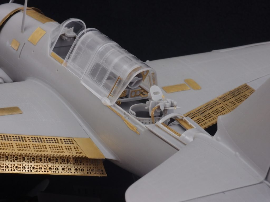 Infinity Models INF3201 SB2C-4 Helldiver 1/32 – immagine 12