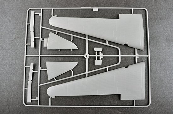 Trumpeter 05813 DC-3 CNAC 1/48 – image 11