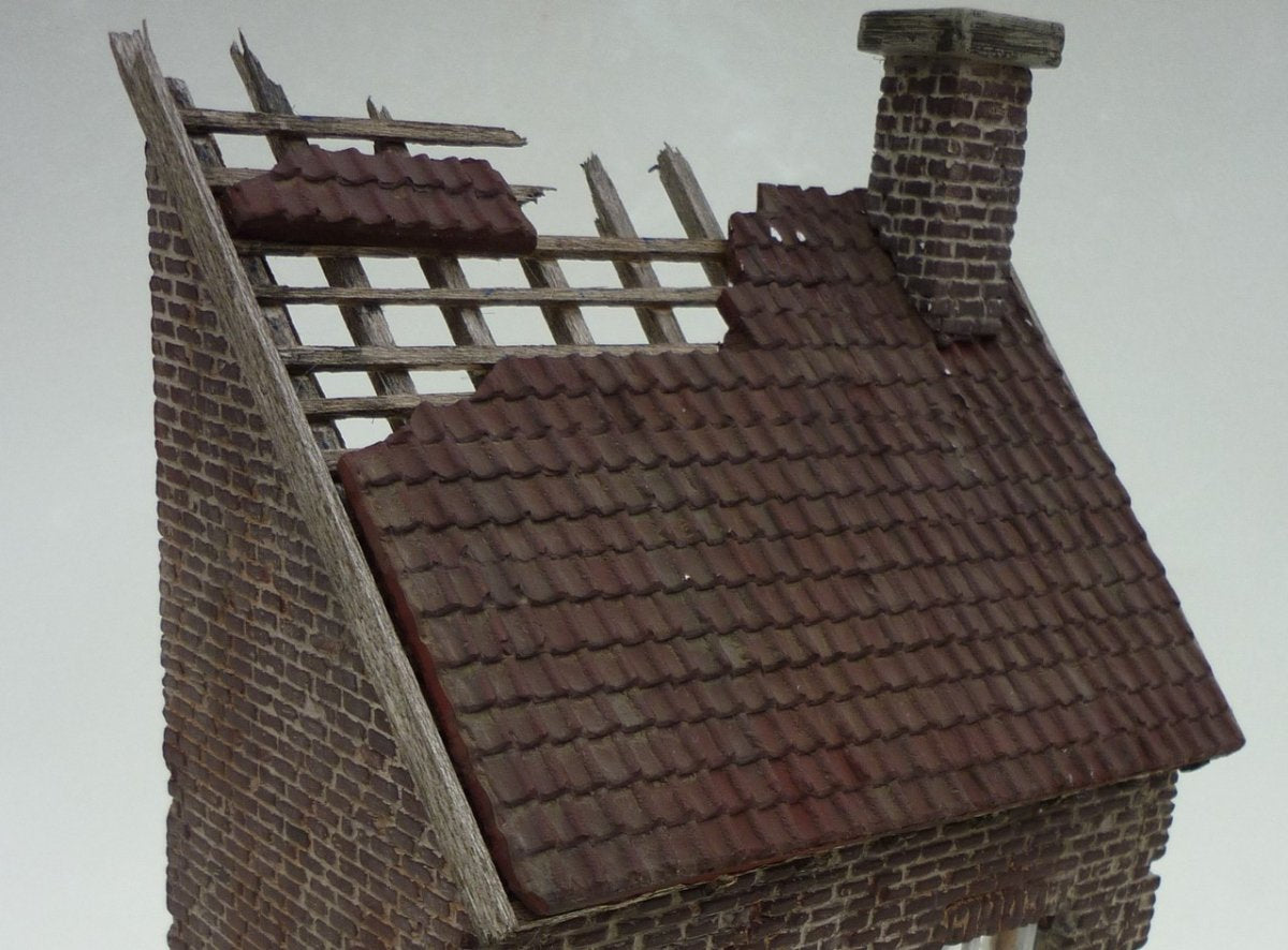 RT-Diorama 35007 Tuiles de toit avec cheminée 1/35 – image 2