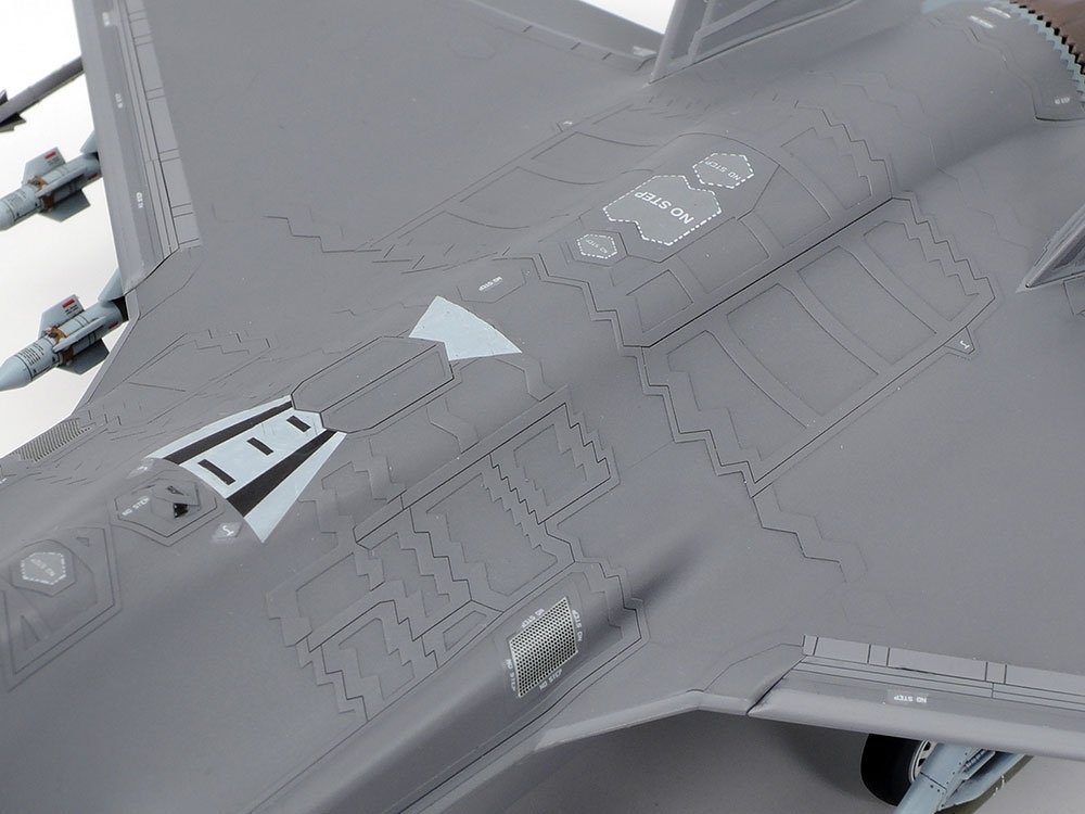 Tamiya 60792 Lockheed Martin F-35A Lightning II 1/72 – immagine 9