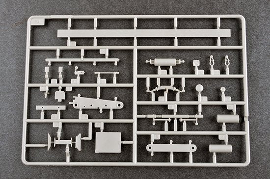 Trumpeter 01078 M920 Tractor tow with M870A1 semitrailer 1/35 – Bild 13