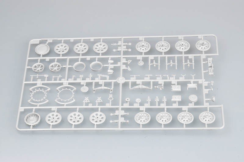 Trumpeter 01523 German 2cm Flakvierling 38 Auf Selbstfahrlafette 1/35 – immagine 7