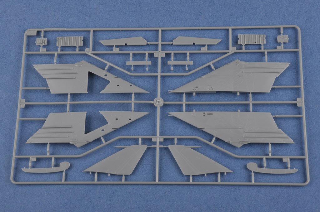 Hobby Boss 81759 Su-17UM3 Fitter-G 1/48 – zdjęcie 9