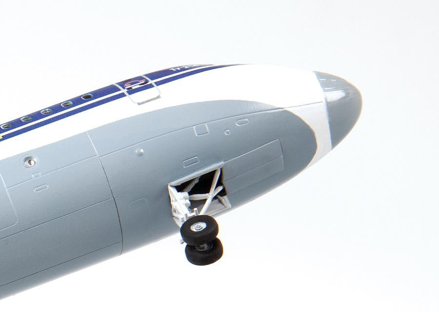 Zvezda 7049 Tu-214 1/144 – image 4