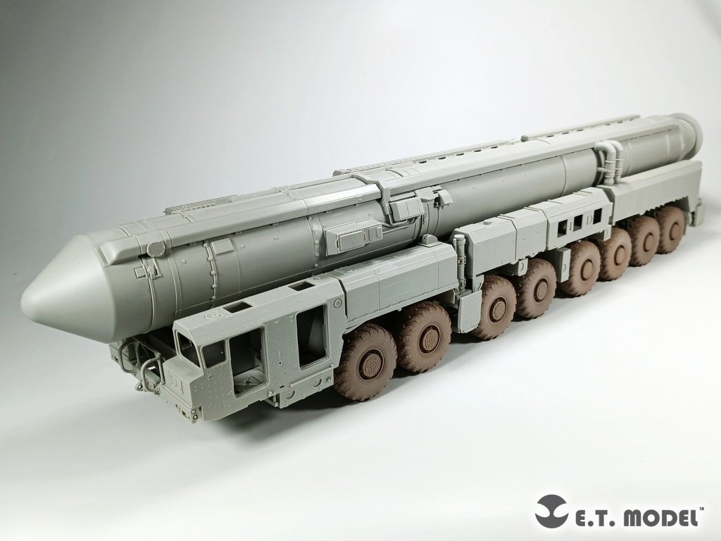 E.T. Model P35-114 15U175 TEL of RS-12M1 Topol-M ICBM complex Sagged wheels For TRUMPETER Kit 1/35 – imagen 3