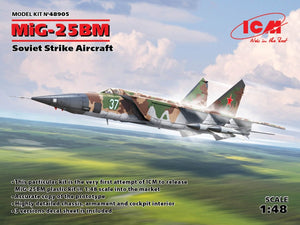 ICM 48905 MiG-25 BM, Soviet Strike Aircraft 1/48