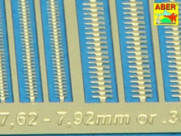 Aber 72A13 Taśmy amunicyjne 7,62-7,92 lub .30 i .50 cala / Ammo belts 7,62-7,92 or .30 and .50 1/72 – immagine 2