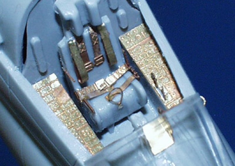Eduard SS185 A-7E 1/72 ITALERI – immagine 3