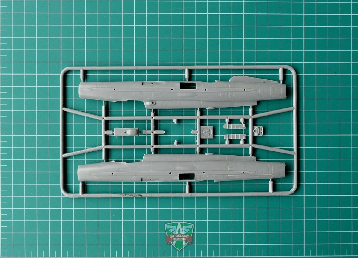 Modelsvit 72003 Analog A-144-1 (MiG21 prototype #1) 1/72 – immagine 5
