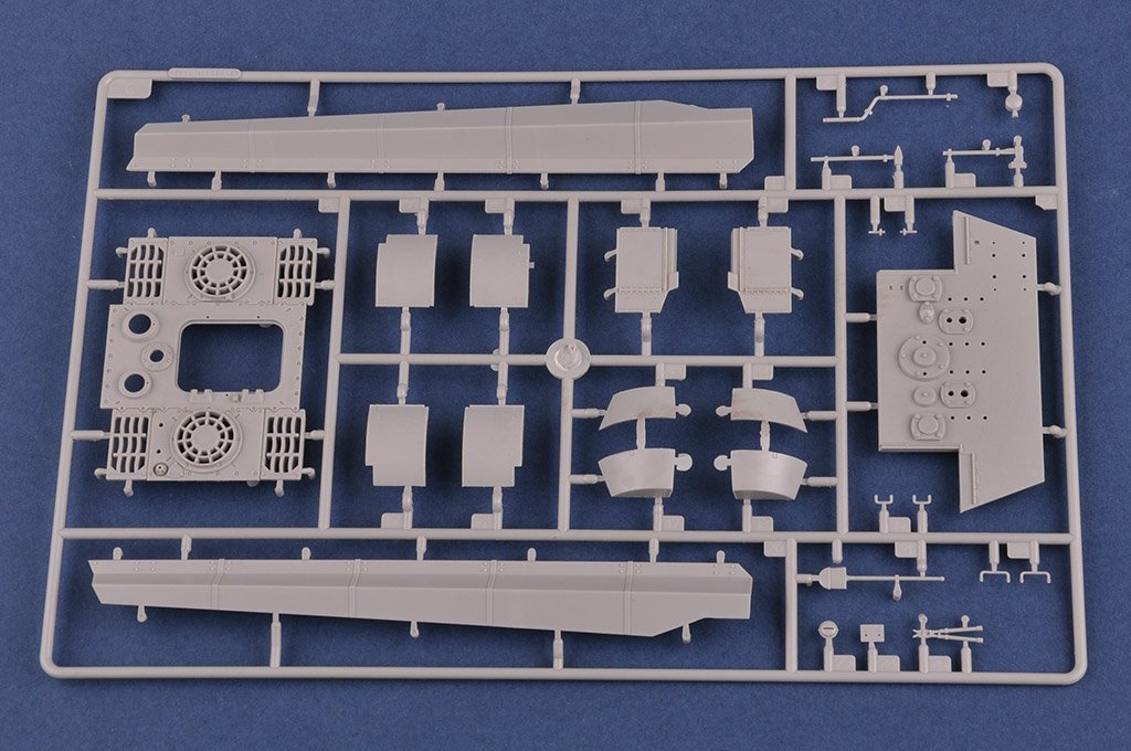 Hobby Boss 84530 German Sd.Kfz.182 King Tiger Porsche Turret w/ Zimmerit 1/35 – zdjęcie 5