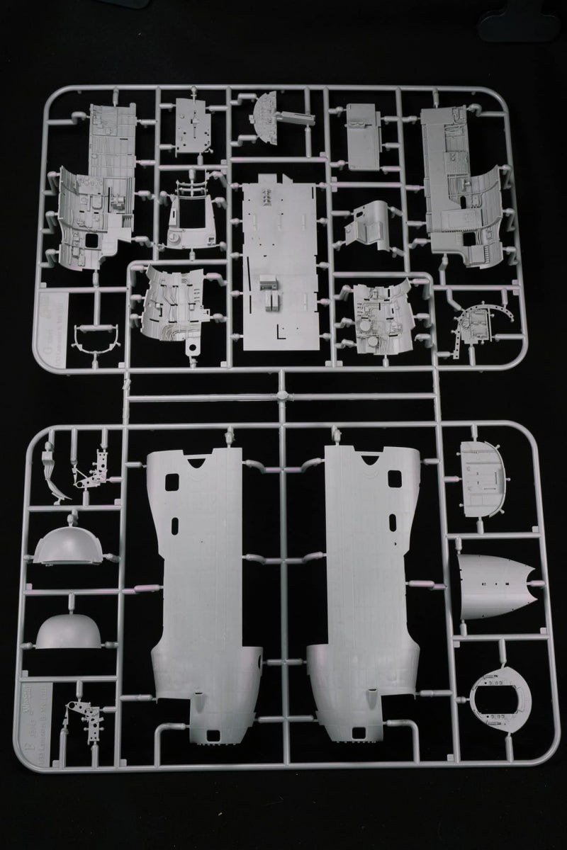Maquette Border Model BF-011 Avro Lancaster B. Mk.III « Dambusters » avec intérieur complet, échelle 1/32 – image 5