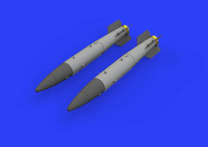 Eduard 672215 B43-1 Nuclear Weapon w/ SC43-4/ -7 tail assembly 1/72 – Bild 3