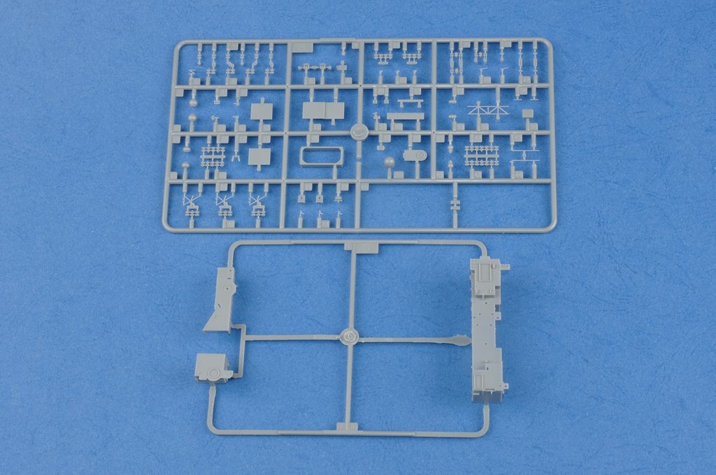 Hobby Boss 83408 USS Iwo Jima LHD-7 1/700 – image 6