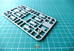 Modelsvit 72017 Sukhoi Su-17 Early version 1/72 – immagine 3