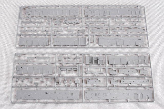 Trumpeter 05609 USS TICONDEROGA CV-14 1/350 – immagine 8