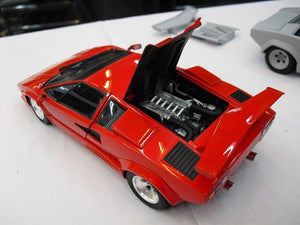 Aoshima 01155 LAMBORGHINI COUNTACH 5000 QUATTROVALVOLE INJECTION Ver(Overseas) 1/24 – zdjęcie 2