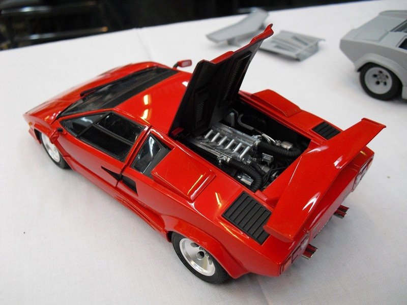Aoshima 01155 LAMBORGHINI COUNTACH 5000 QUATTROVALVOLE INJECTION Ver(Overseas) 1/24 – zdjęcie 2