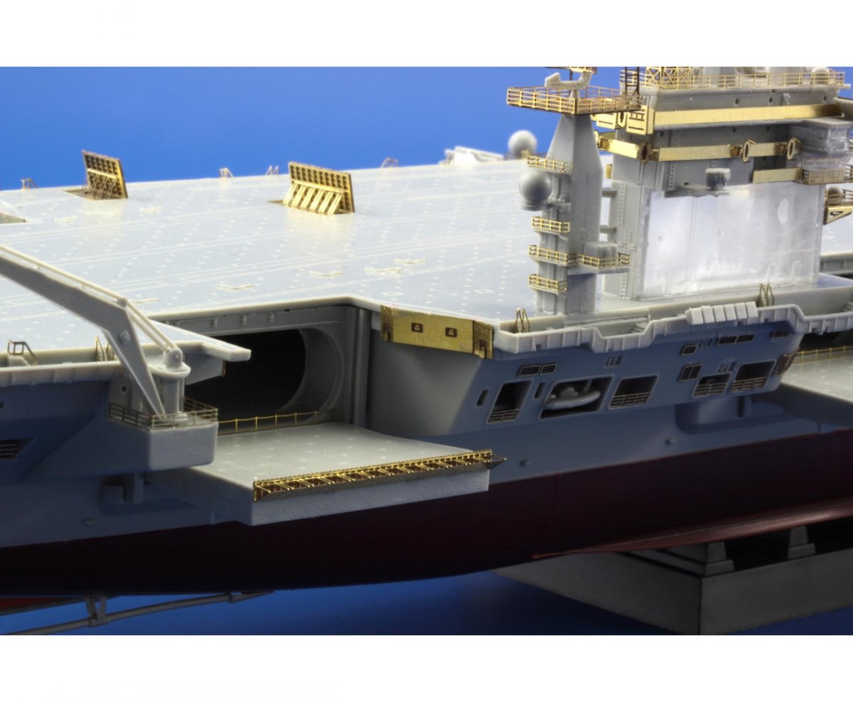 Eduard 17027 USS Nimitz CVN-68 (2005) TRUMPETER 1/700 – Bild 14