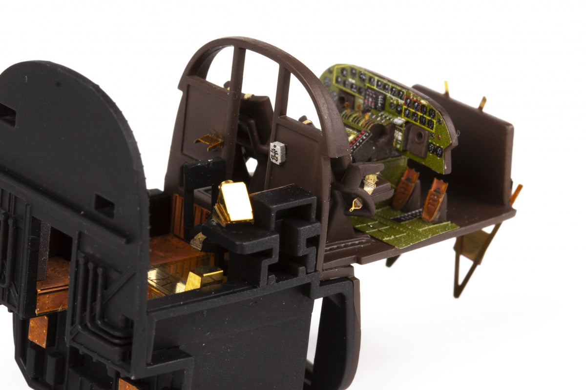 Eduard 73830 B-24H nose radio compartment AIRFIX 1/72 – Bild 11