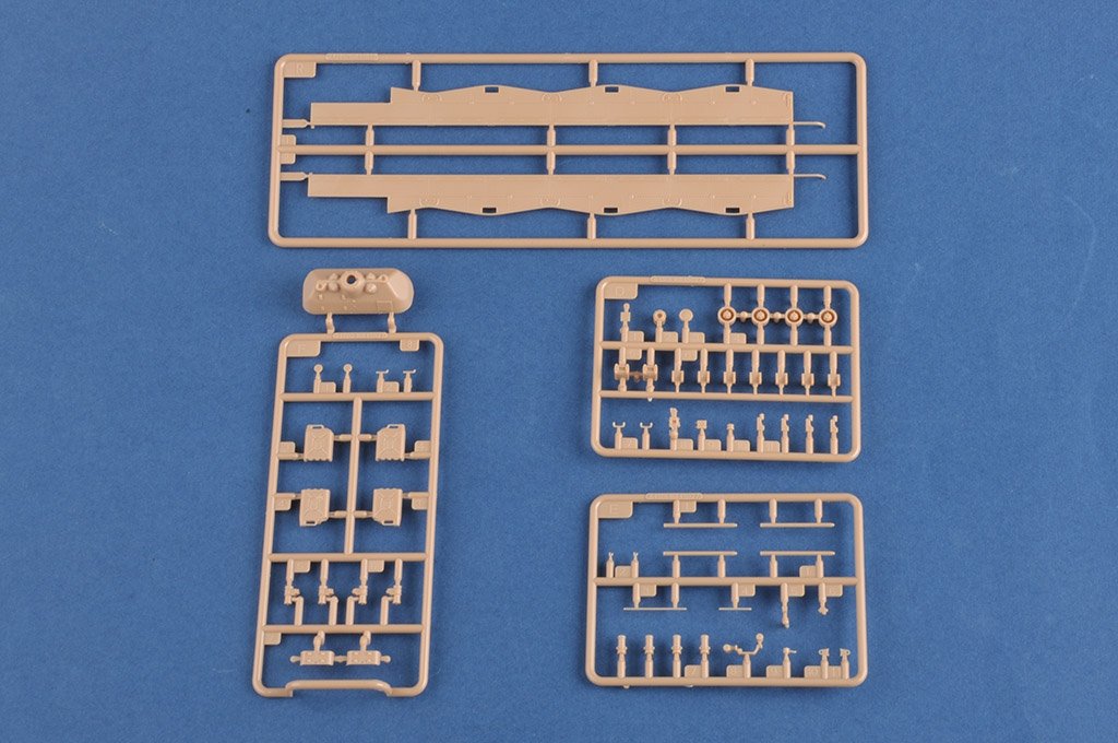Hobby Boss 84503 Leopard C2 (Canadian MBT) 1/35 – image 9