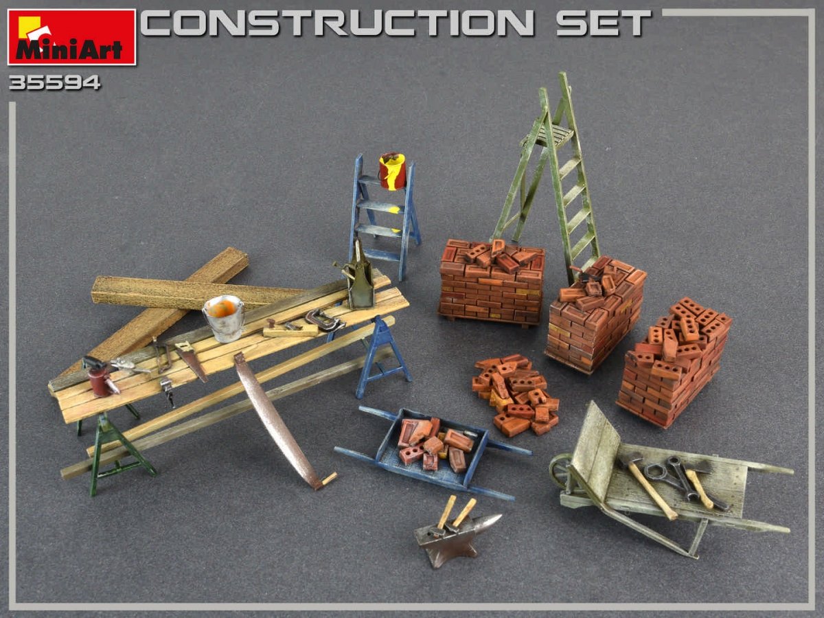 MiniArt 35594 Construction Set Kit: Ladders, Table, Buckets, Bricks, Cart, Anvil, Beams, Jack Stand &amp;amp; Tools 1/35 – immagine 7