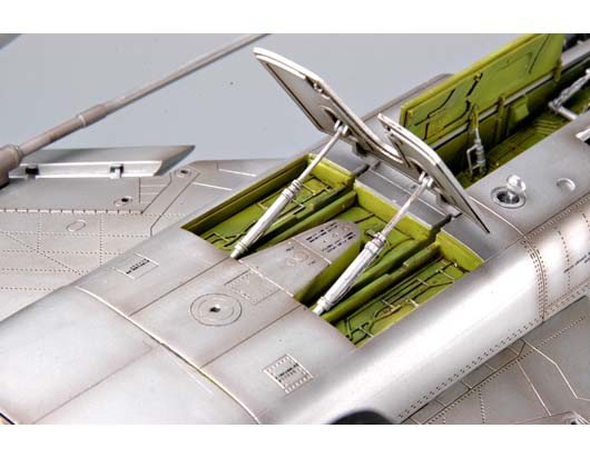 Trumpeter 02232 North American F-100D Fighter 1/32 – Bild 4