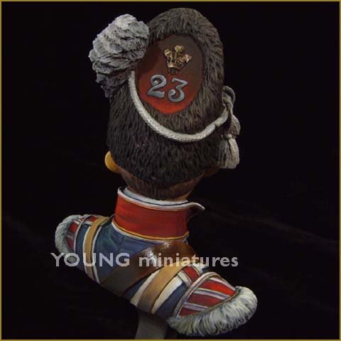 Young Miniatures YH1802 DRUMMER BOY 23RD FOOT ROYAL WELSH FUSILEERS 1/10 – image 4