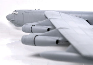 Modelcollect UA72200 B-52H US Stratofortress Bombardier stratégique 1/72 – image 16