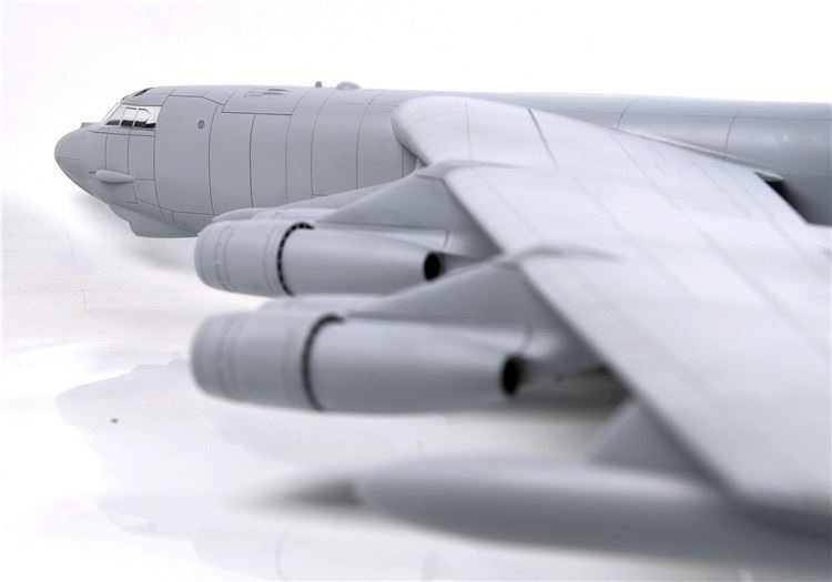 Modelcollect UA72200 B-52H US Stratofortress Bombardier stratégique 1/72 – image 16