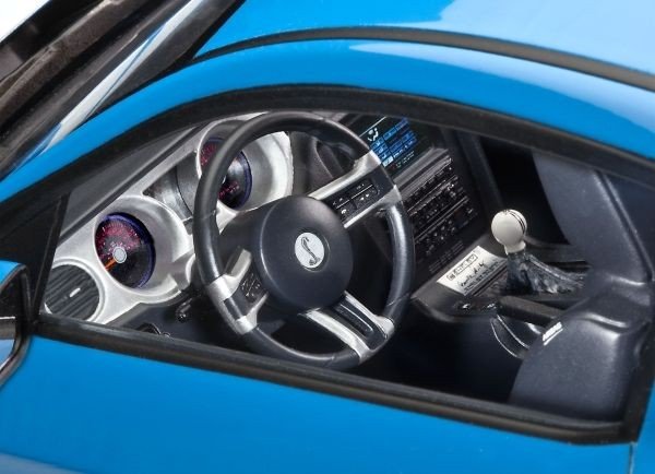 Revell 07089 2010 Ford Shelby GT500 1/12 – Bild 3