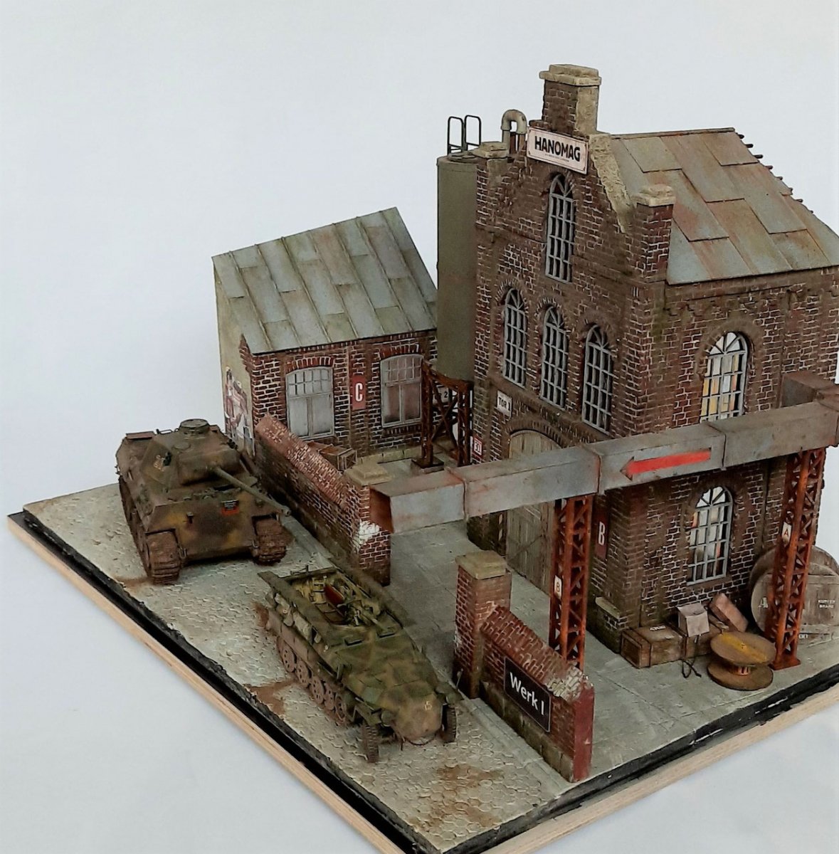 RT-Diorama 35286 Diorama-Base: &amp;quot;Factory Yard&amp;quot; 1/35 – imagen 14