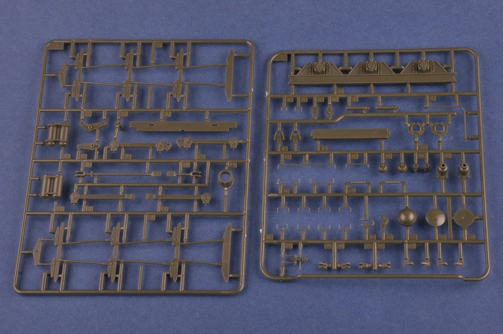 Hobby Boss 85516 Soviet MBV-2 (Late KT-28 Gun) 1/35 – immagine 7