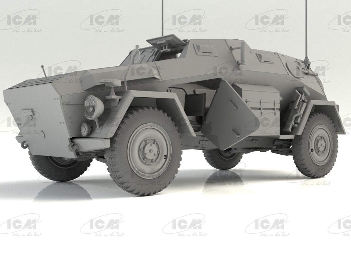ICM 35111 Sd.Kfz. 247 Ausf.B with Crew 1/35 – image 2