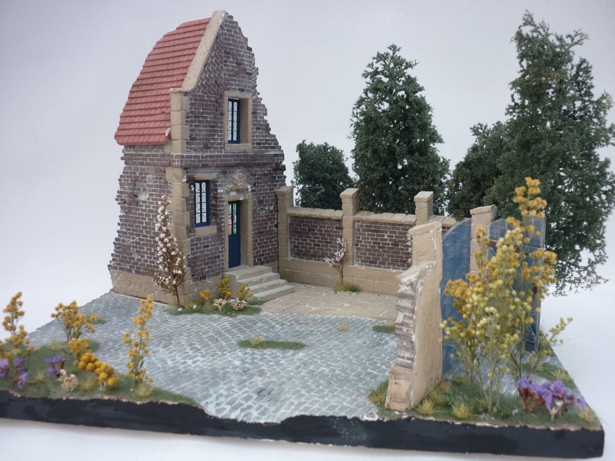 RT-Diorama 35214 Diorama-Base:&amp;quot;Backyard&amp;quot; 1/35 – immagine 6
