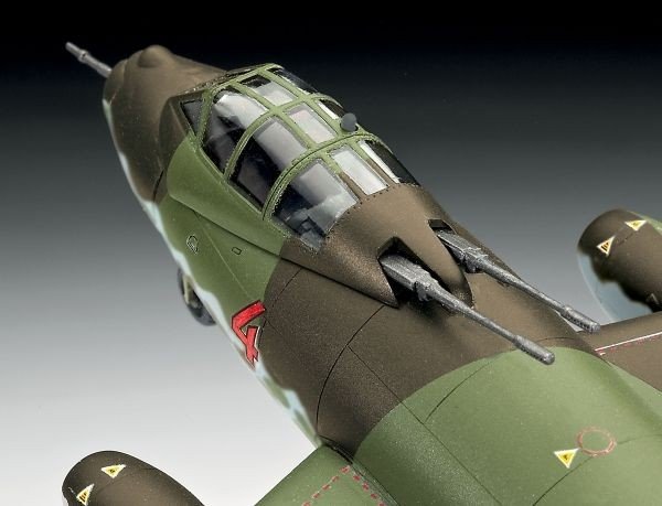 Revell 04359 Messerschmitt Me P.1099B Chasseur lourd (1/72) – image 3