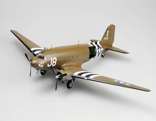 Trumpeter 02828 C-47A Skytrain 1/48 – zdjęcie 2