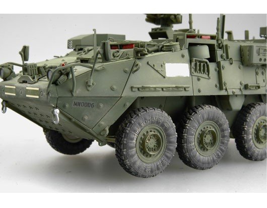 Trumpeter 00397 M1130 Stryker Véhicule de commandement (1/35) – image 6